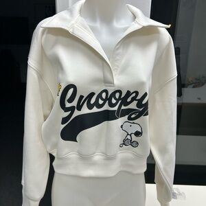 Peanuts Women's V-Neck Sweater in White